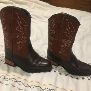 Toddler cowboy boots. Size 7 toddler